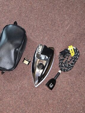 Vintage Hau Tay Travel Iron Working Condition Frayed Cord